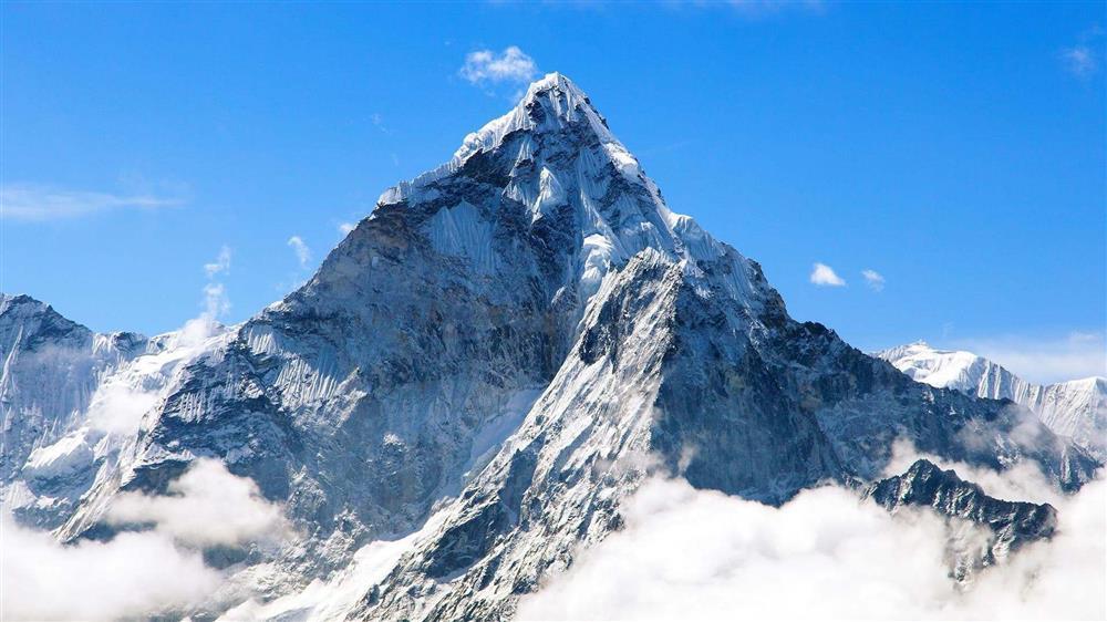 Cô gái 16 tuổi chinh phục đỉnh núi Everest-2