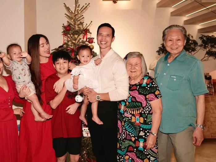 Hồ Ngọc Hà để lộ mối quan hệ thân thiết với bố mẹ chồng qua một chi tiết-2