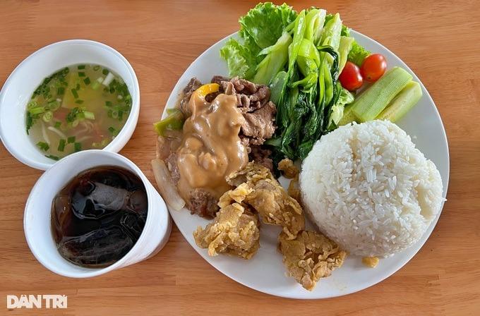 Suất cơm sườn 120.000 đồng ở Thiên Đường Bảo Sơn bất ngờ... thịnh soạn-4