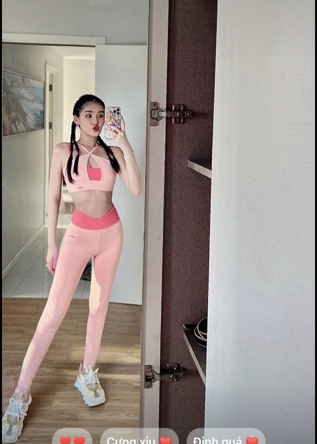 Mặc quá khứ nhan sắc bất ổn, Lê Âu Ngân Anh ngày càng đẹp, dáng siêu thực-6