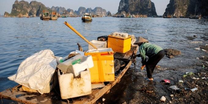 Báo nước ngoài phản ánh Hạ Long đẹp nhưng đầy rác khiến du khách tiếc nuối-1