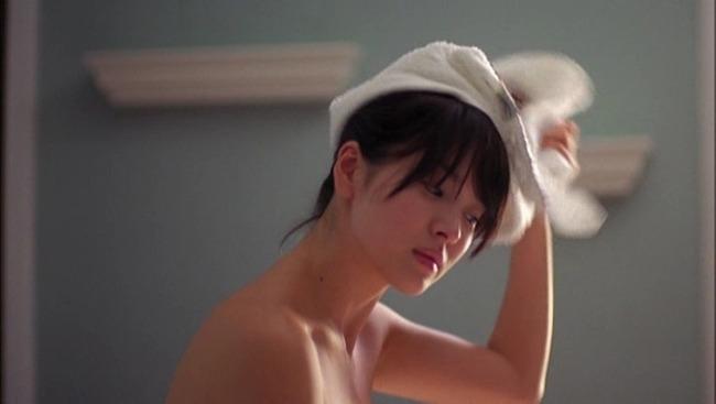 Cảnh phim nhạy cảm của Song Hye Kyo bỗng gây bão tìm kiếm-3