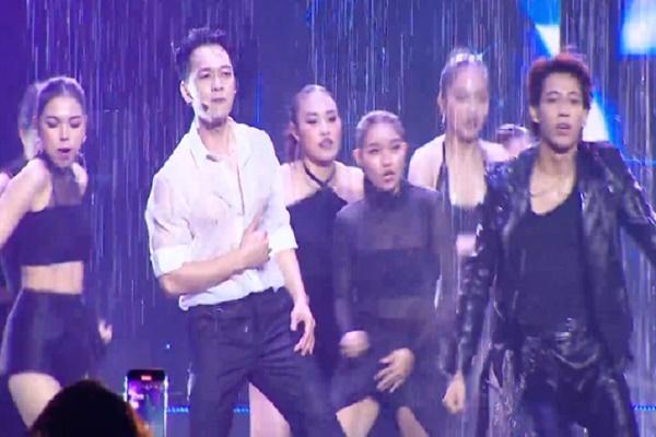 Chủ tịch ACB Trần Hùng Huy đang gây bão mạng có hồ sơ khủng ra sao?-2