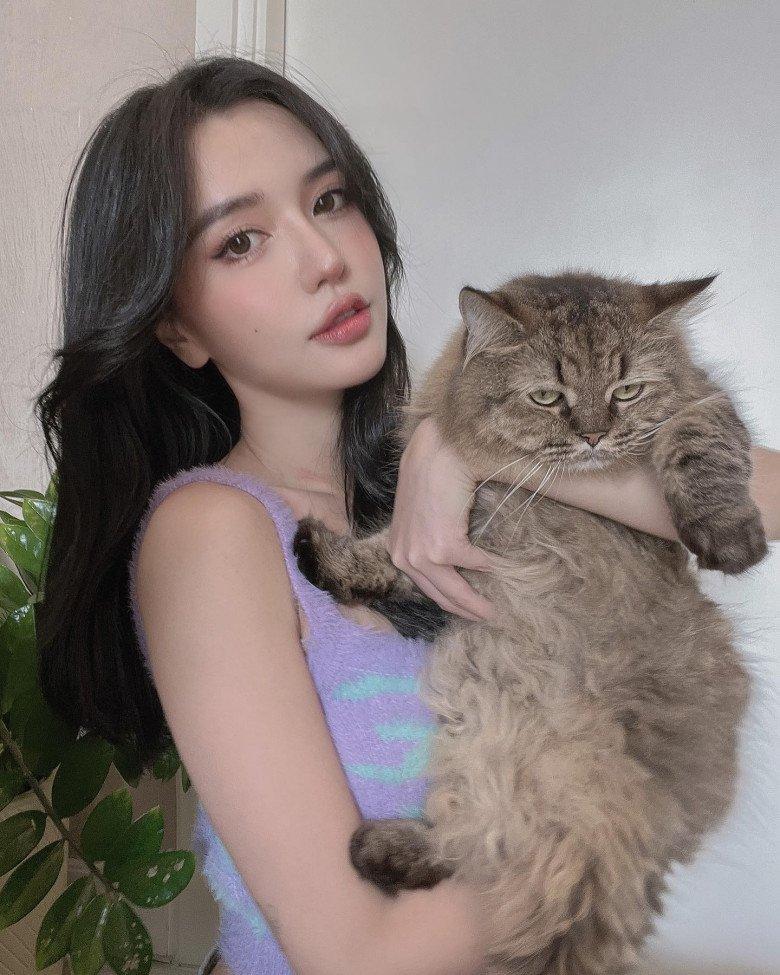 Bích Phương khác lạ hậu ở ẩn: Miệng méo, mặt gãy như biến chứng thẩm mỹ-14