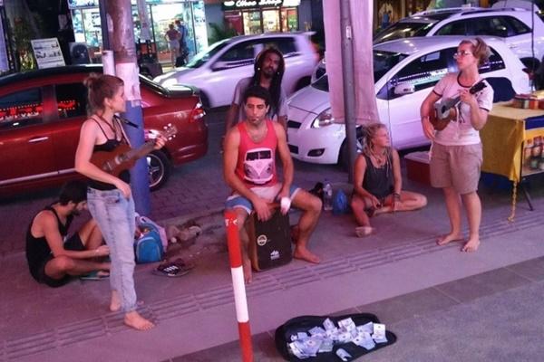 Thực hư thu nhập khủng của đội quân ăn xin ở Thái Lan mua được nhà riêng?-4