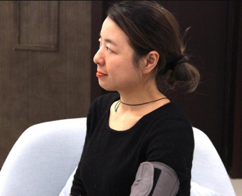 Cắt da mặt được 1 tháng, người phụ nữ 48 tuổi cải lão hoàn đồng, biến thành người khác-4