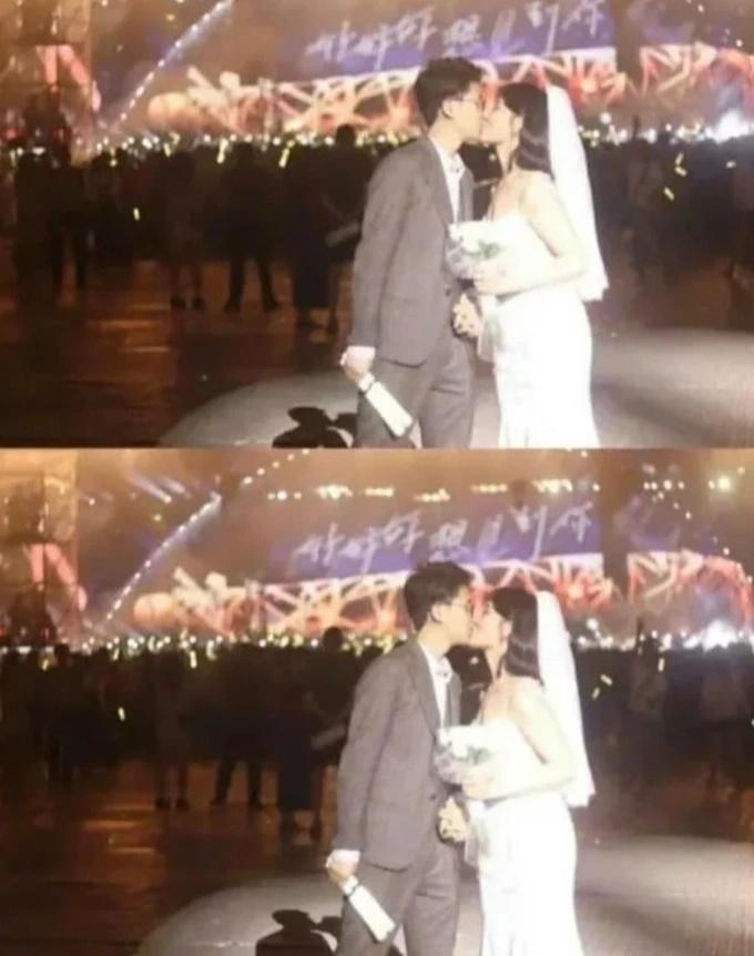 Thản nhiên chụp ảnh cưới tại sự kiện âm nhạc, đôi trẻ bị lên án gay gắt-2