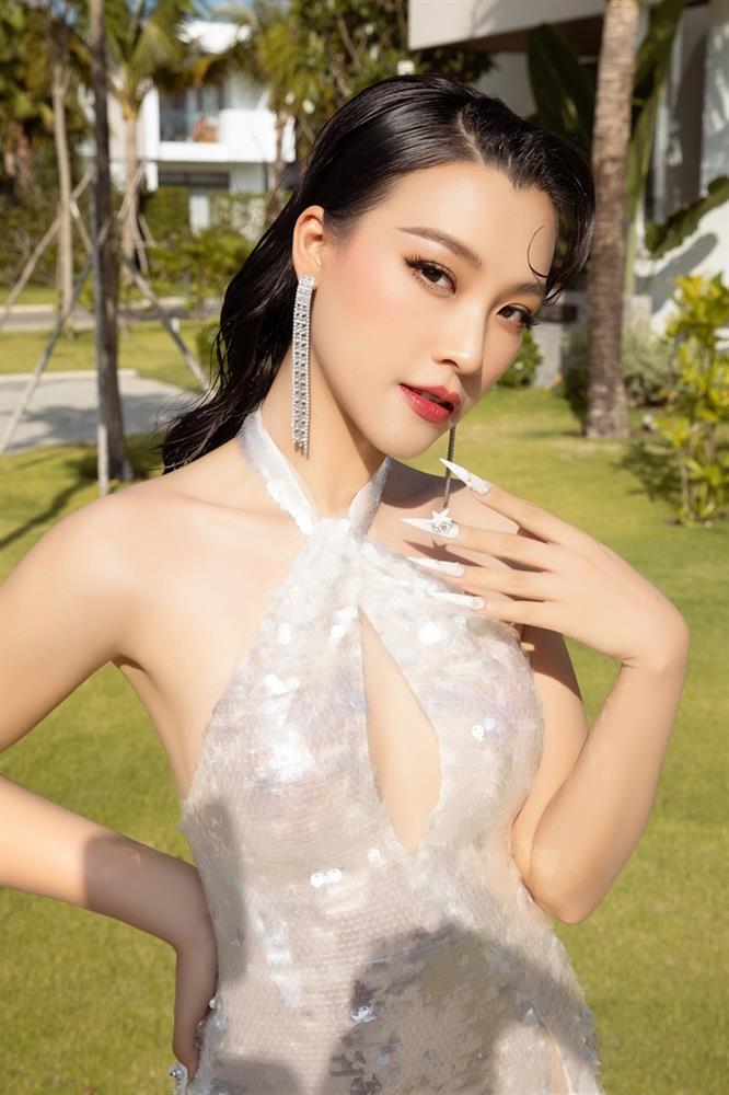 Sao Việt khi không thuộc về ai: Lương Minh Trang lột xác, Hoàng Oanh rạng rỡ-7