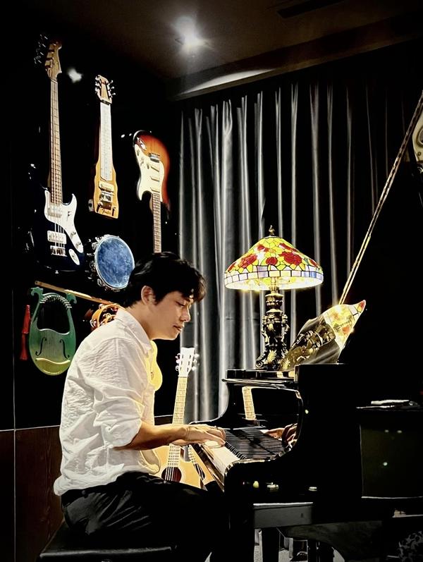 Cuộc sống hậu ly hôn của nhạc sĩ Nhật Ký Của Mẹ trong căn nhà 10 tỷ-2