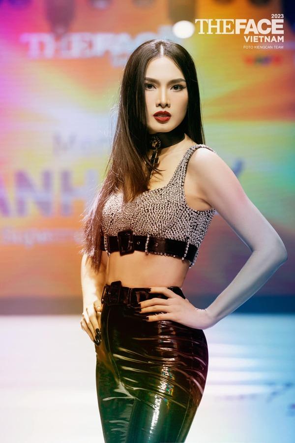 Anh Thư U50 vẫn sở hữu cơ bụng số 11 nhờ ăn loại quả rẻ tiền-1