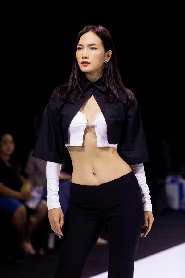 Anh Thư U50 vẫn sở hữu cơ bụng số 11 nhờ ăn loại quả rẻ tiền-2