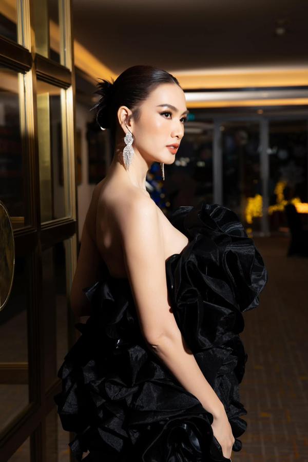 Anh Thư U50 vẫn sở hữu cơ bụng số 11 nhờ ăn loại quả rẻ tiền-9