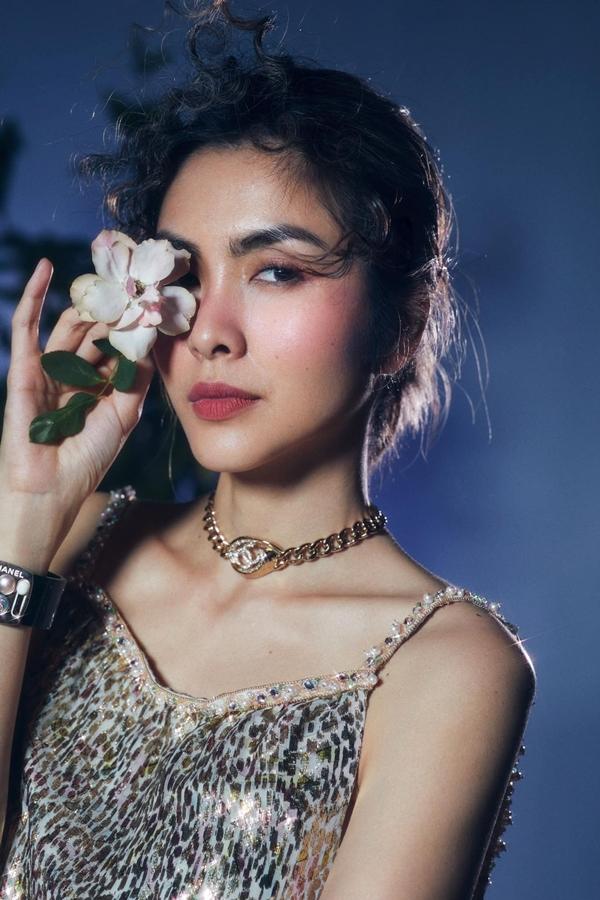 Vân Hugo đọ sắc Hà Tăng: Chị Kính Hồng và cô Trúc vẫn trẻ thách thức-6