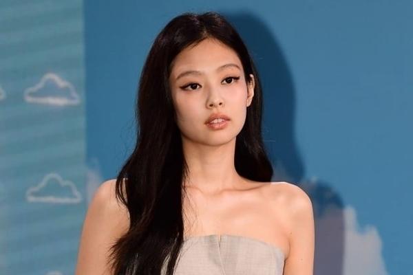 Không chỉ Jennie (BlackPink) gây sốc-6