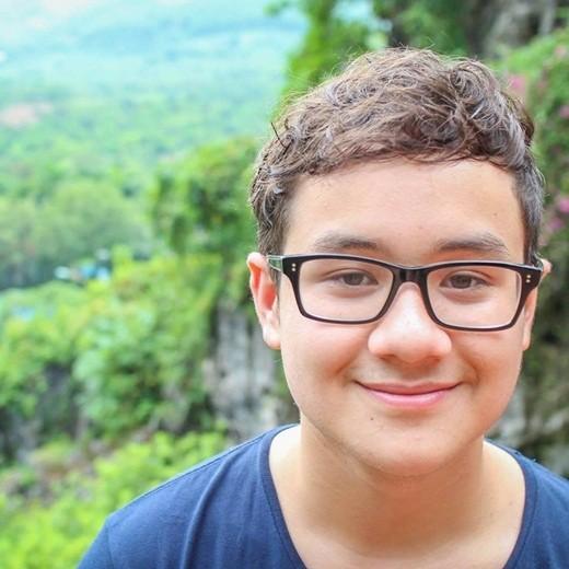 Con gái thứ 3 MC Anh Tuấn với vợ trẻ kém 14 tuổi chưa lộ diện, 2 con riêng lai Tây đẹp như tài tử-6