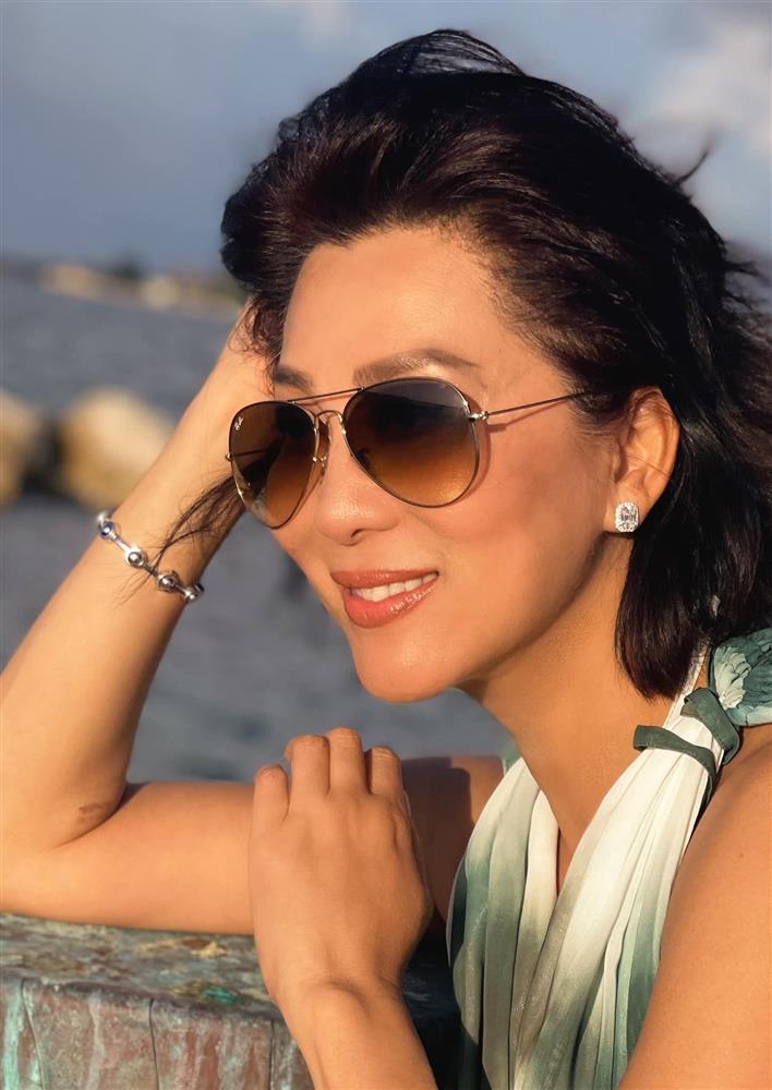 U60 qua thời, vì sao MC Kỳ Duyên vẫn thu hút?-6