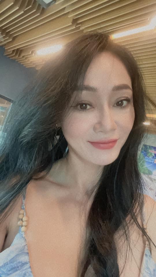 Quách Thu Phương U50 giữ vóc dáng gọn gàng nhờ chăm tập Yoga-8