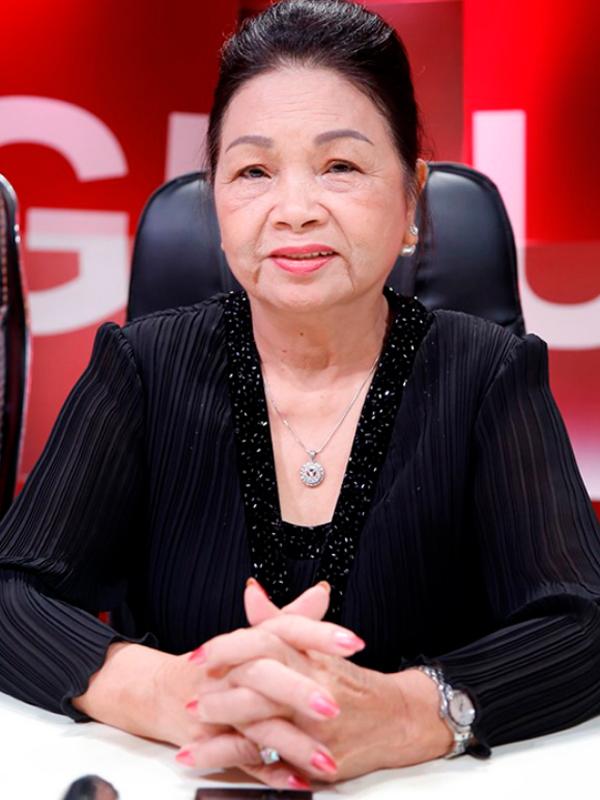 Người phụ nữ quyền lực có 3 cô con gái ca sĩ xinh đẹp, giỏi giang và giàu có-7