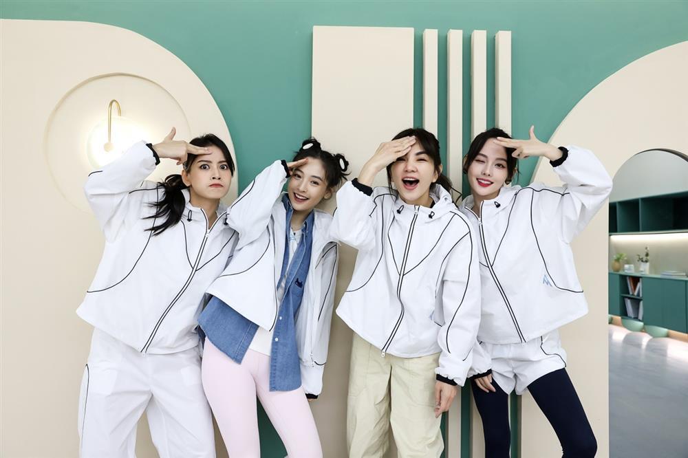 Tỷ Tỷ Đạp Gió Rẽ Sóng chính thức về Việt Nam, 30 chị đẹp nào tham gia?-2