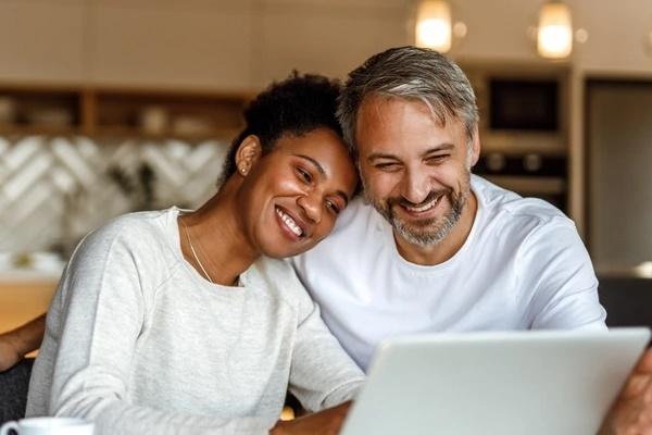 Tôi sững sờ khi phát hiện vợ sắp cưới từng là gái hư, giỏi làm chuyện ấy-2