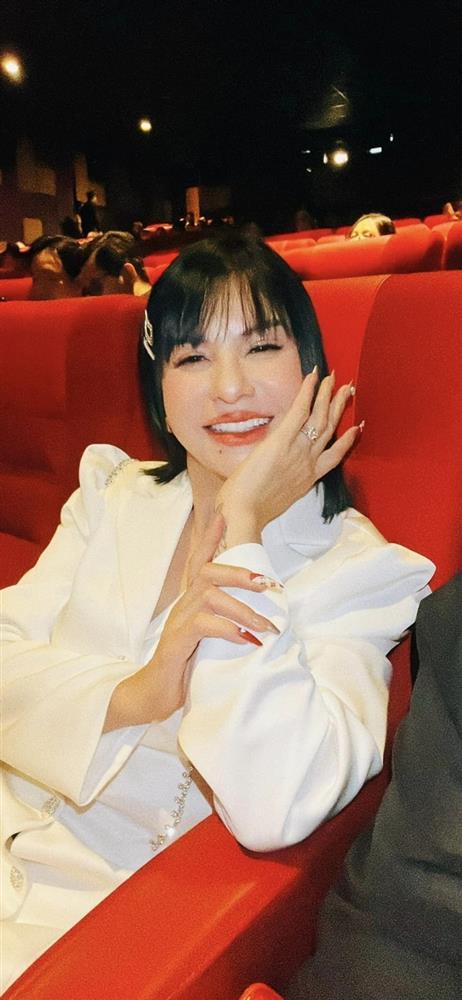 Cát Phượng thay đổi thế nào từ khi yêu bạn trai Việt kiều?-10