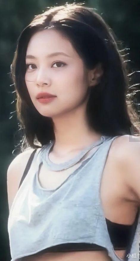 Jennie (BlackPink) đóng phim dung tục và sự liều lĩnh của ca sĩ nữ-1