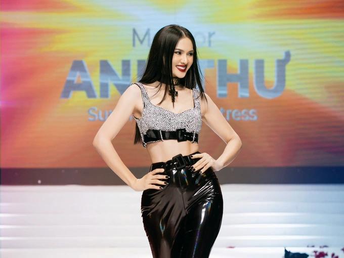 Anh Thư Tuyết Nhiệt Đới sau 17 năm: U50 gợi cảm, chỉ yêu khi con cho phép-6