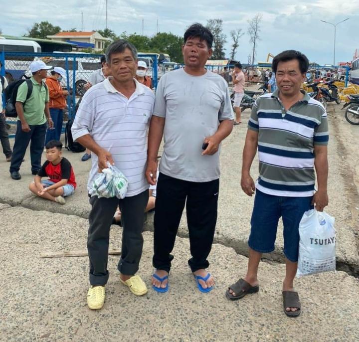 Ngư dân kể chuyện sống sót thần kỳ sau 4 ngày rơi xuống biển-4