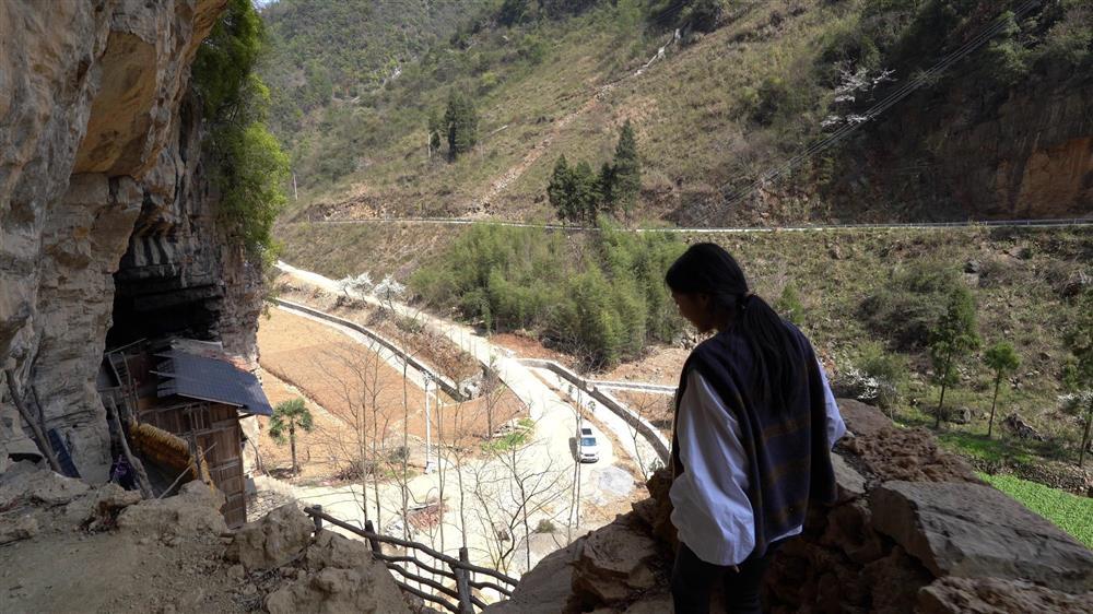 Ngôi nhà vách đá không tranh chấp với đời hơn 100 tuổi, sở hữu 2 yếu tố ít nơi có-2