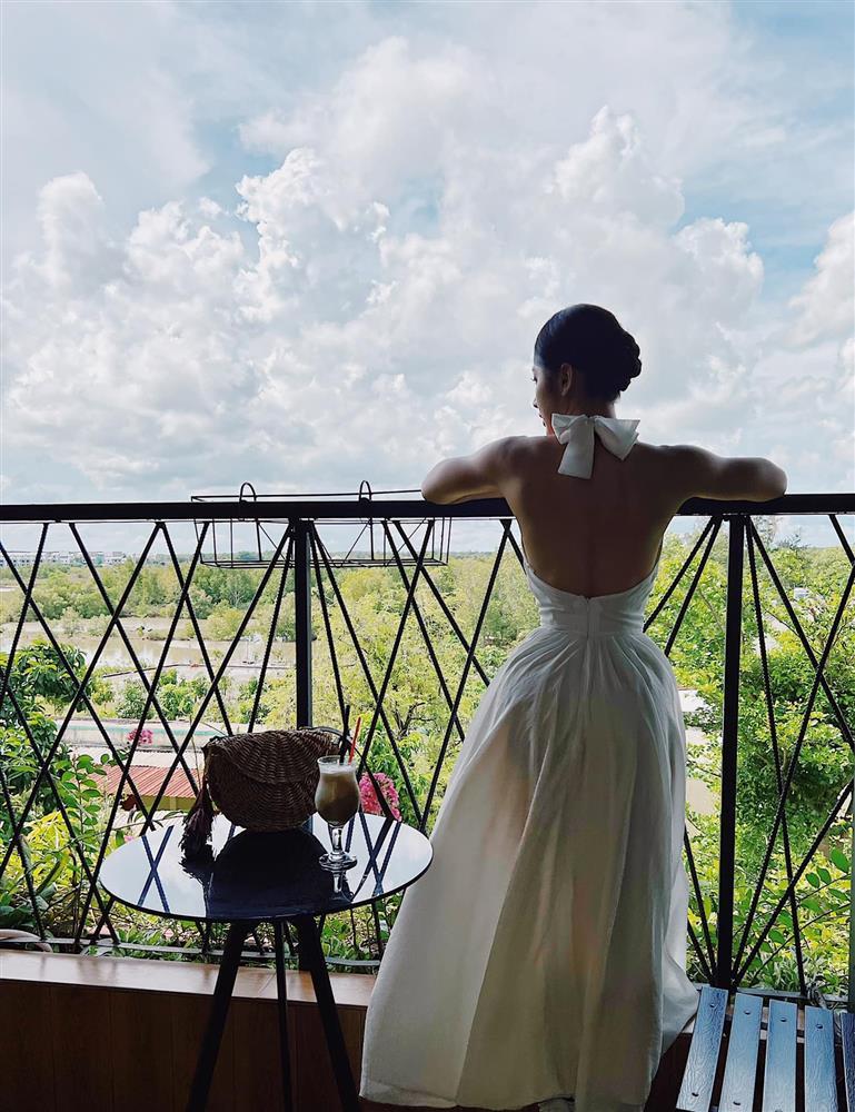 Angela Phương Trinh nhiều năm nâng tạ: Vòng 3 trái đào, cơ bắp cuồn cuộn-12