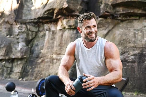 Nỗ lực thoát mác Thần Sấm của Chris Hemsworth-5