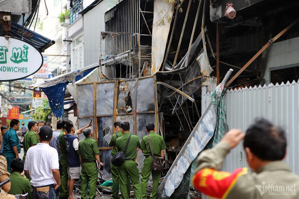 Cháy nhà ở TP Nha Trang, 3 ông cháu tử vong-4
