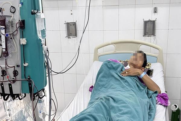 Xe bồn chở bê tông bị lật, đè chết 2 vợ chồng cùng một con nhỏ-3