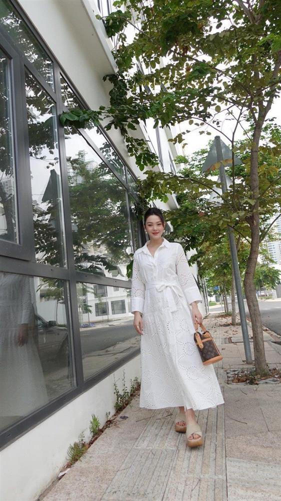 Minh Hằng mang thai gần 7 tháng đi sự kiện giấu triệt để chiếc bụng-10