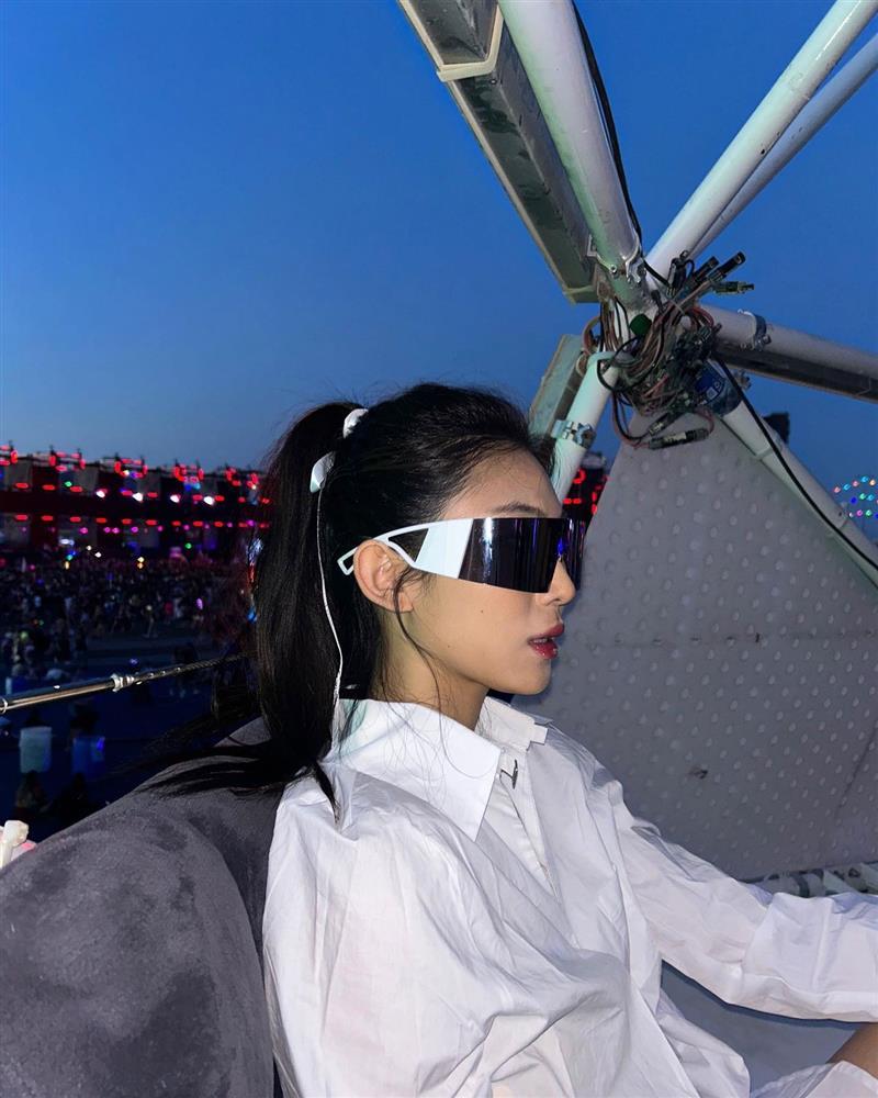 Thân hình nóng bỏng của mỹ nhân tốt nghiệp Đại học Harvard-4