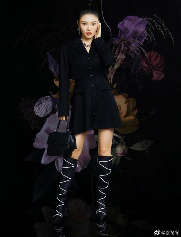 Mẹ Đoàn Dự quyến rũ bội phần khi nặng 60kg, đến phụ nữ còn phải trầm trồ-7