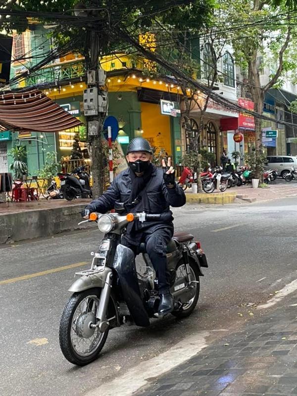 Tuổi 63 của NSƯT Xuân Hinh: Ít tham vọng, nhẹ nhàng buông bỏ-10