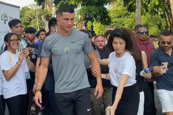 Ronaldo chu cấp 2,5 tỷ đồng mỗi tháng cho bạn gái đến hết đời nếu chia tay-5
