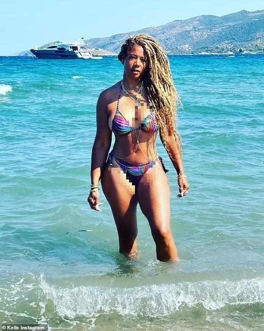 Nữ ca sĩ nóng bỏng lên tiếng tin đồn yêu tài tử 72 tuổi-1