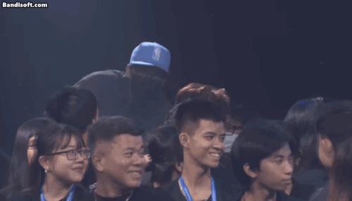 HIEUTHUHAI xuất hiện tại Rap Việt, được khen tinh tế vì 1 hành động-1