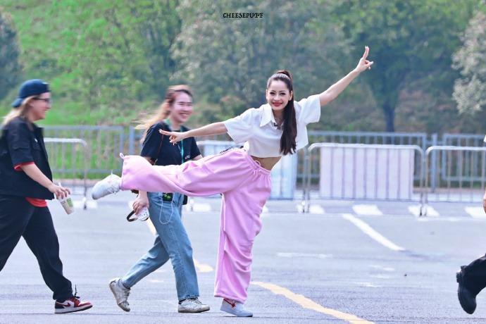 Lý giải nguyên nhân nhóm Chi Pu nhận điểm thấp ở Đạp gió 2023-3