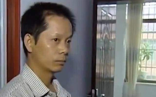 Vất vả nuôi con 8 năm, bố giàu có vừa xuất hiện, con trai lập tức bỏ mẹ-2