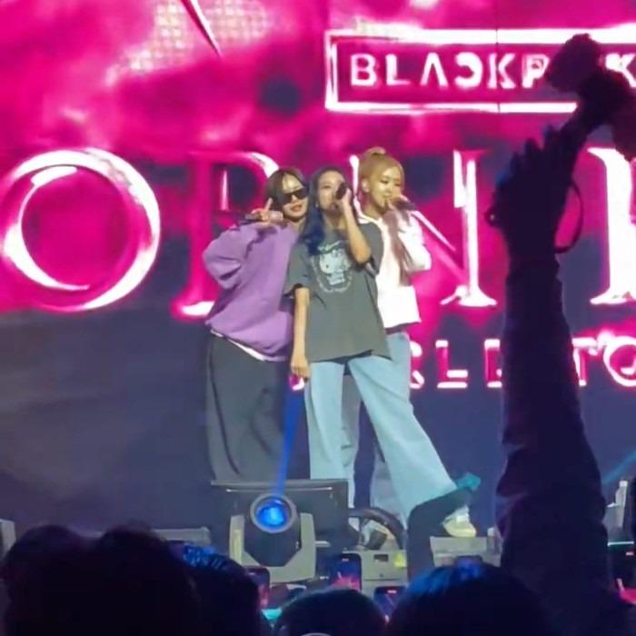 Jennie rời sân khấu ngay khi đang biểu diễn vì lý do sức khỏe-7