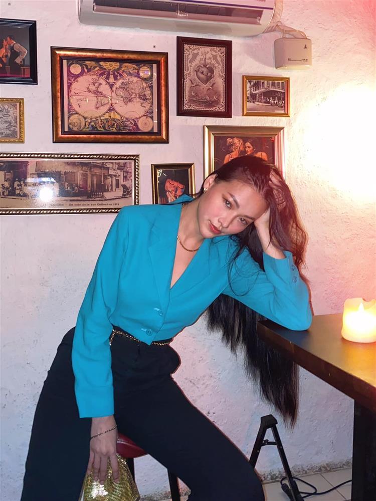 Hoa hậu Phương Khánh ở penthouse vẫn mặc lại đồ cũ từ thời sinh viên-9