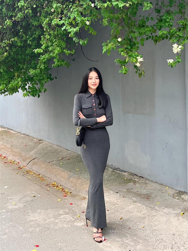 Hoa hậu Phương Khánh ở penthouse vẫn mặc lại đồ cũ từ thời sinh viên-11