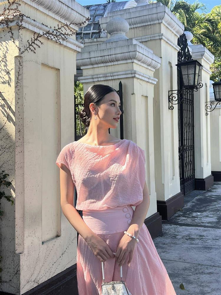 Hoa hậu Phương Khánh ở penthouse vẫn mặc lại đồ cũ từ thời sinh viên-6