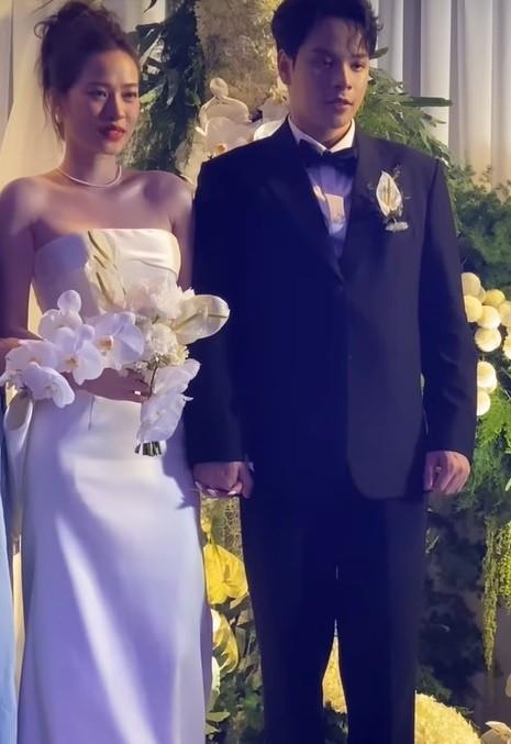 Dàn sao Việt mặc toàn trang phục màu đen dự lễ cưới ca sĩ Jaykii và Mai Anh-1