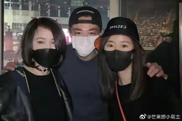 Lâm Tâm Như lần đầu tiên cho con gái 7 tuổi xuất hiện công khai-3