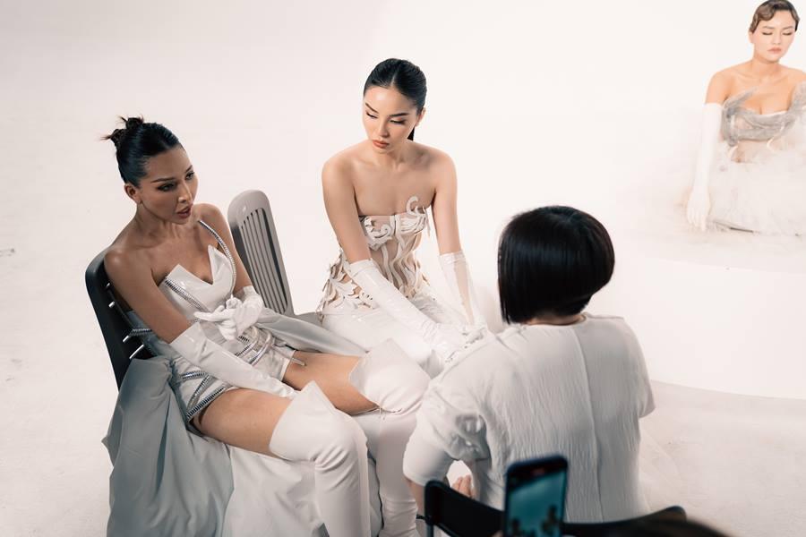 Kỳ Duyên không còn đi theo vết xe đổ với váy trong suốt nhờ đồ tàng hình-1