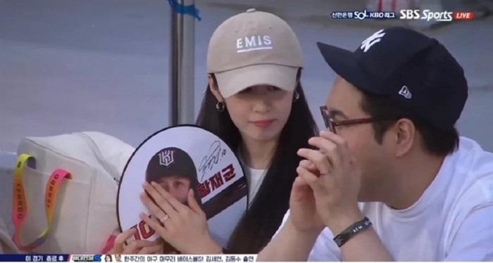 Jiyeon (T-ara) bị nhận xét kém duyên khi đến sân bóng ủng hộ ông xã cầu thủ-2